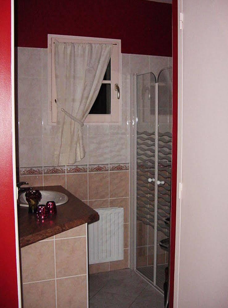 Et Table D'hotes Saint Nicolas, Maisonnettes Individuelles Dans Propriete Privee Bed & Breakfast
